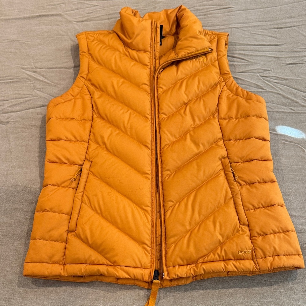 North Fave Women's Gold Puffer Vest